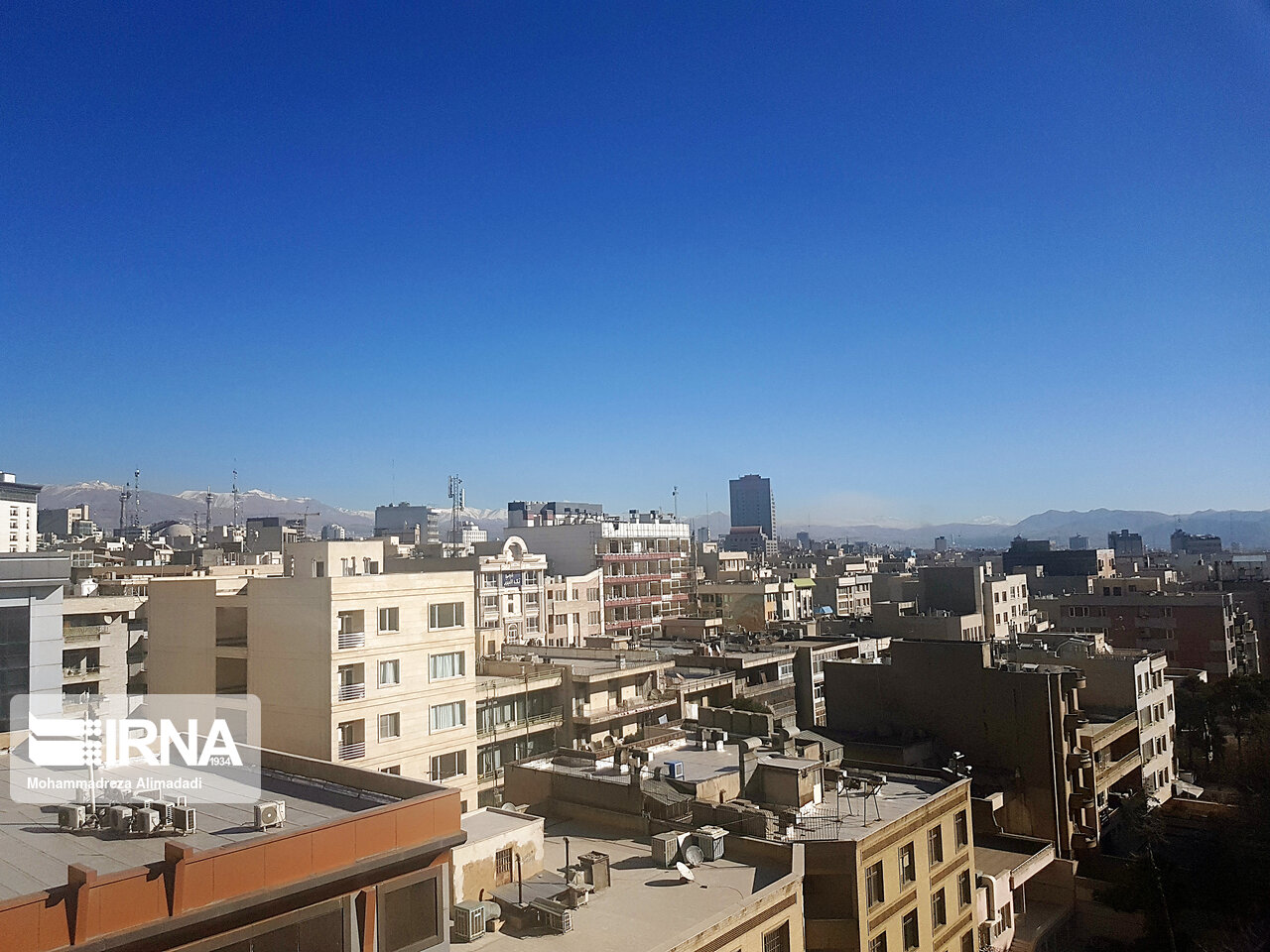 راهبرد بازار؛ بهمن‌ماه امسال قیمت مسکن در ۸ منطقه تهران کاهش یافت