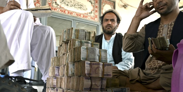 راهبرد بازار؛ ارزش پول «افغانی» به شدت کاهش یافت