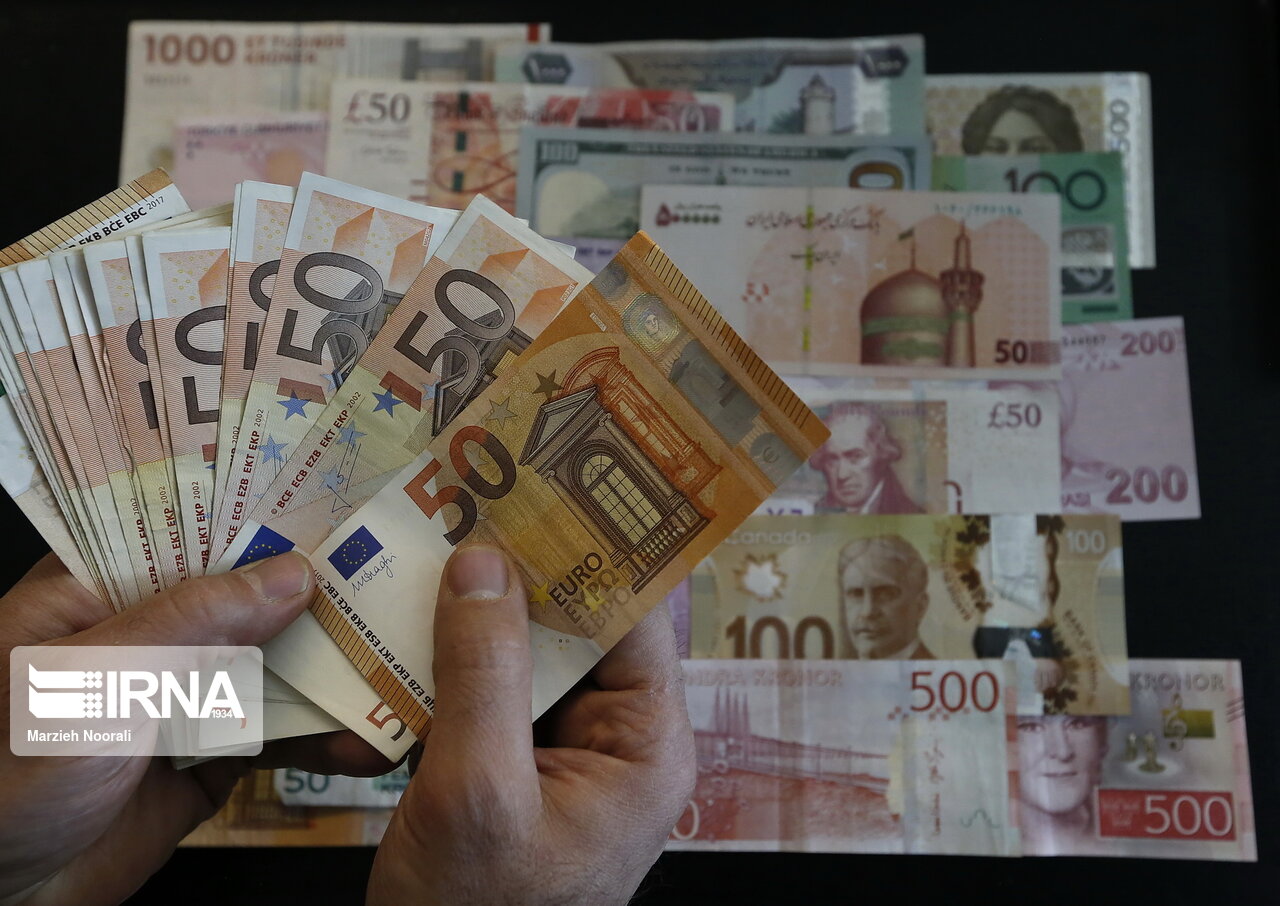 راهبرد بازار؛ نرخ رسمی یورو و ۲۲ ارز دیگر افزایشی شد 