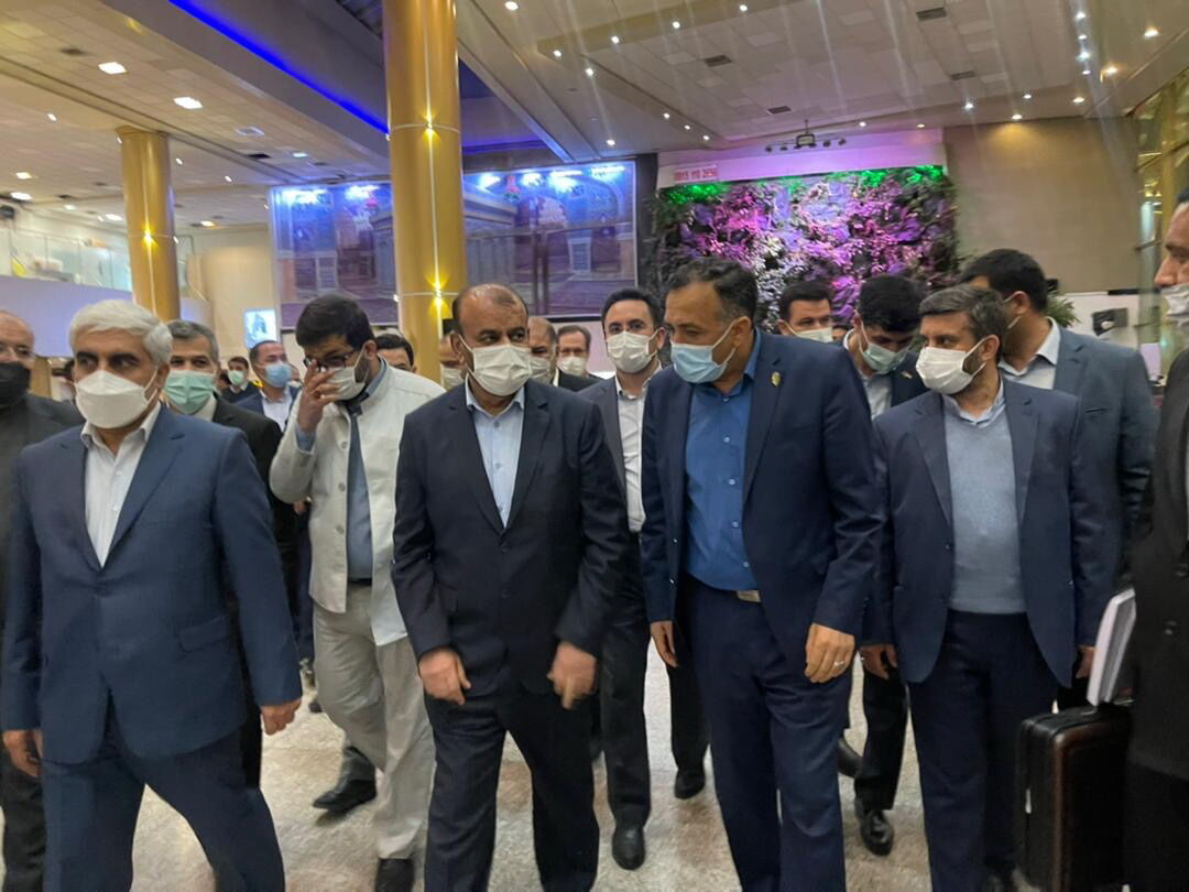 راهبرد بازار؛ وزیر راه و شهرسازی از فرودگاه مشهد بازدید کرد