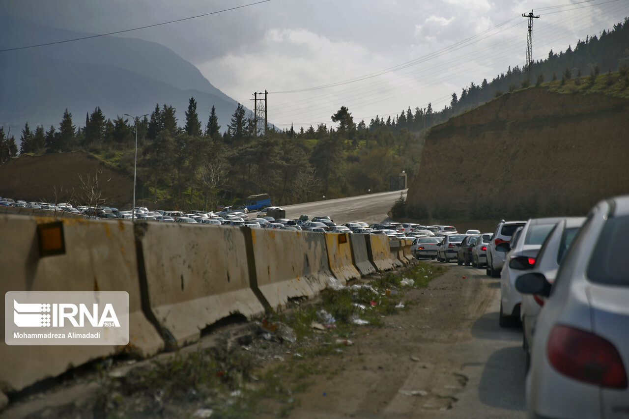 راهبرد بازار؛ ترافیک در محور چالوس سنگین است/ تردد روان در محورهای هراز، فیروزکوه و آزادراه تهران-شمال