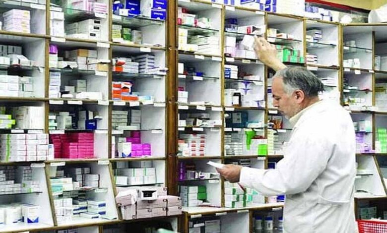 بررسی بحران پرداخت مطالبات داروخانهها در گفتگوی ویژه خبری